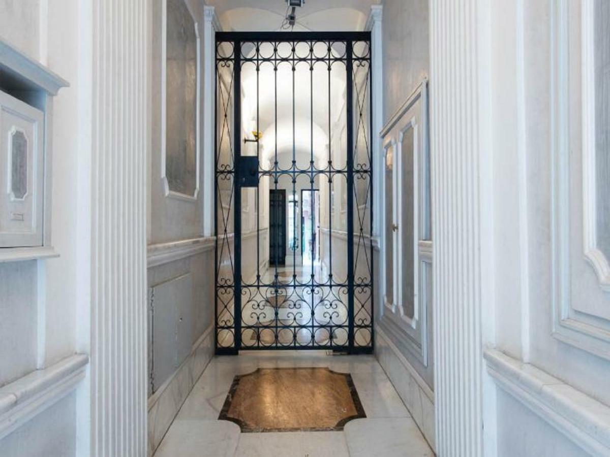 Condotti Apartment Rome Luaran gambar